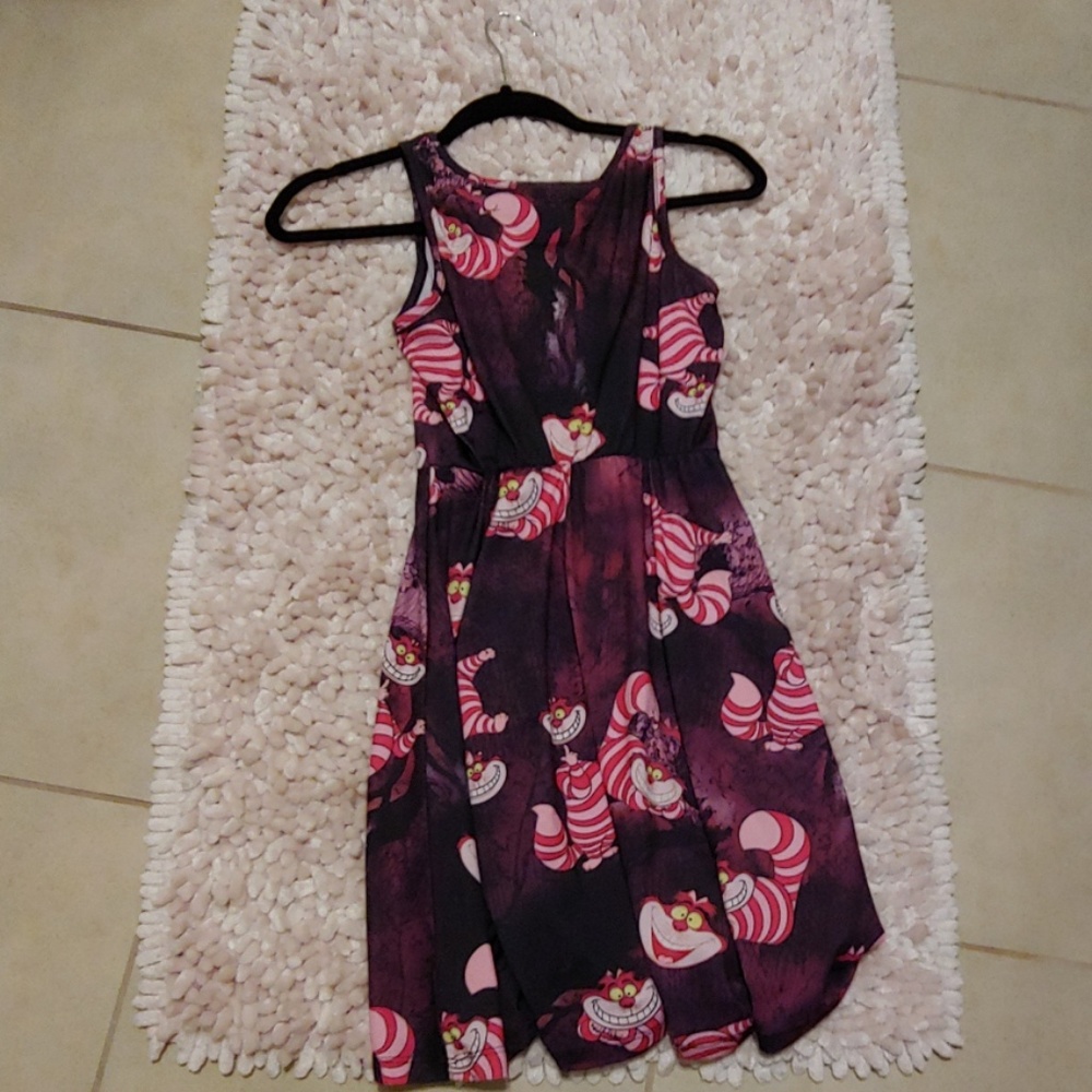 Cheshire cat dress.